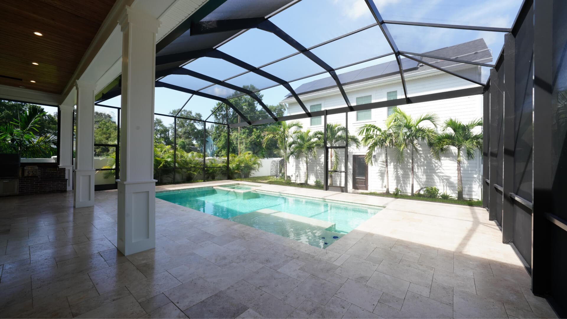 Pool screen enclosure
